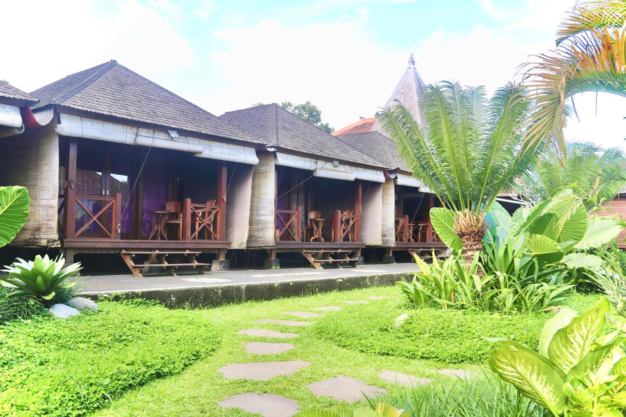 Puri Karang Besakih Hotel Menanga Exterior photo