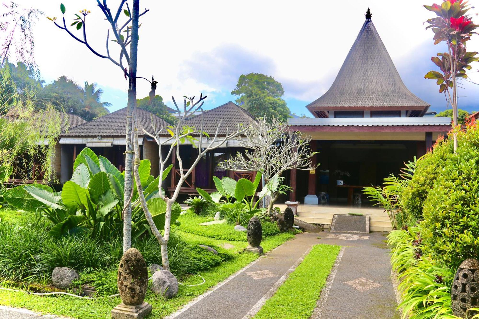 Puri Karang Besakih Hotel Menanga Exterior photo